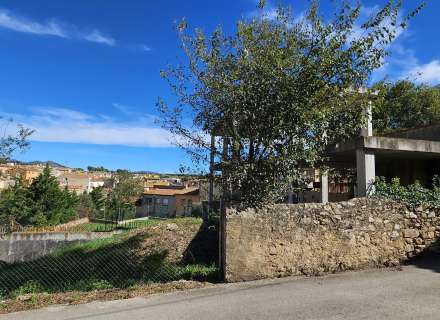 Parcel·la en venda dins del poble5