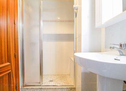 Busques una casa a Figueres amb dues vivendes independents?8