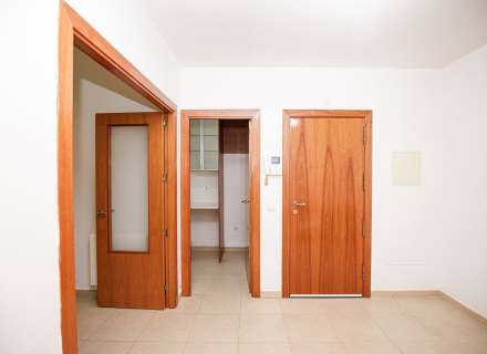 Piso en planta baja de 3 dormitorios y 2 baños en zona cendrassos19