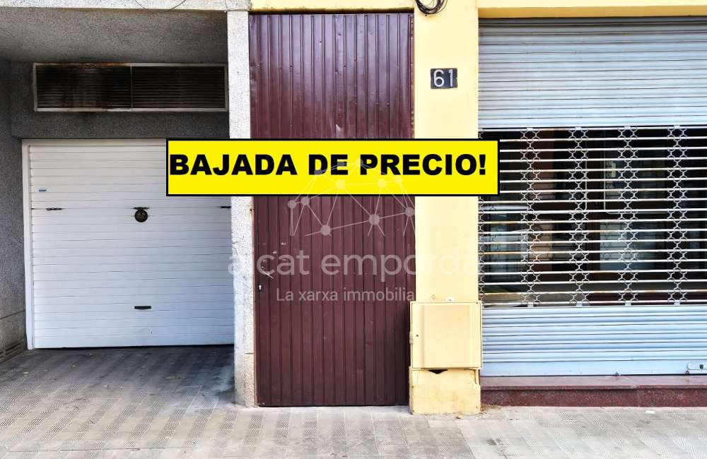 Traster a Plaça Frederic Rahola.0