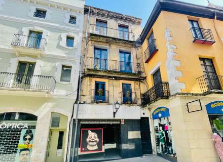 Edificio en el centro de Figueres ideal inversores0
