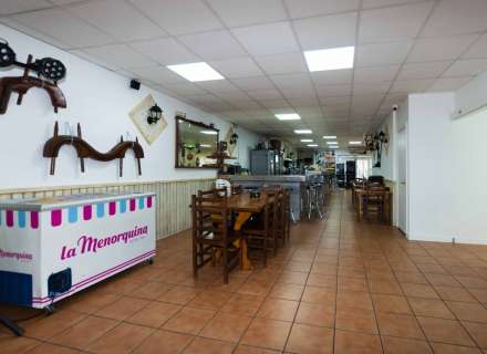 Bar Restaurante en Roses13