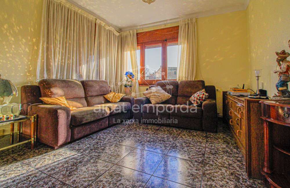 Casa cantonera amb gran terrassa i garatge a Cabanes14