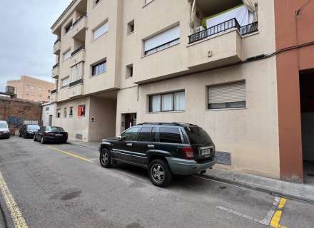 Es ven plaça de pàrquing al centre de Figueres5