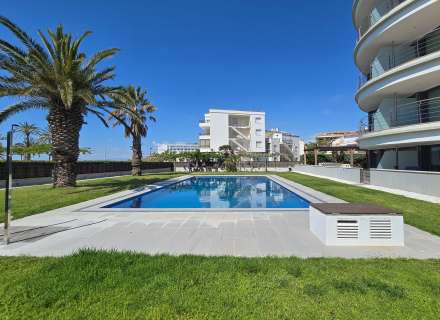 Ático en 1º línea con solárium, preciosas vistas y licencia turística.4