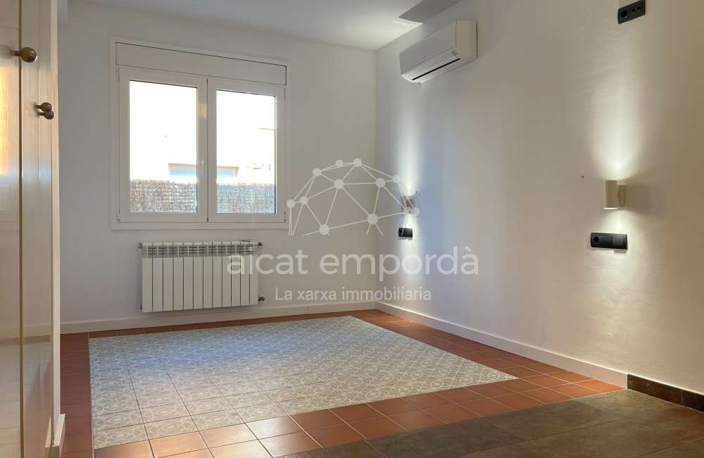 Excellente maison avec piscine privée dans un quartier très calme de Sant Pere Pescador.19