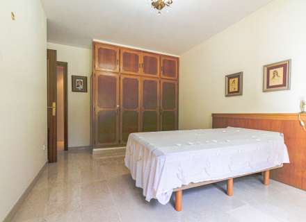 Busques una casa a Figueres amb dues vivendes independents?10