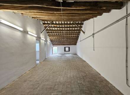 Edificio en centro ciudad de 496m2 en 3 plantas c/. Nou de Figueres20