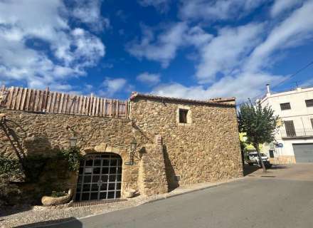 Traspàs i lloguer negoci + habitatge16