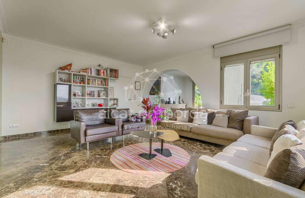 Casa de alto standing en La Jonquera: lujo entre montañas con piscina privada climatizada y vistas espectaculares12